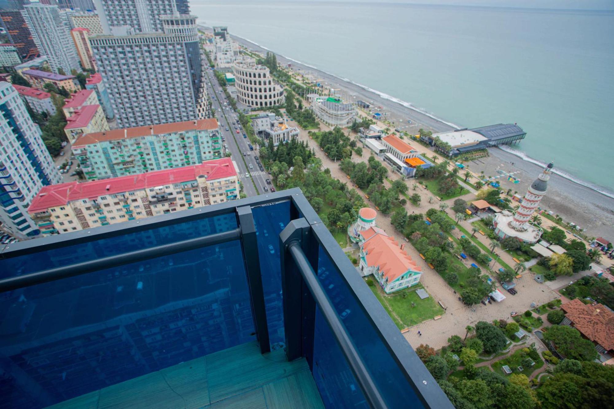 Orbi City Panoramic View Batumi Bagian luar foto
